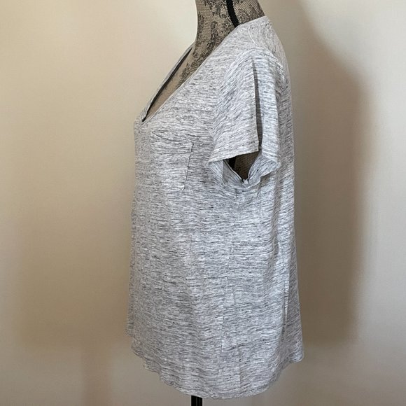 * SOLD *  linen T-shirt with pocket - Picture 5 of 12